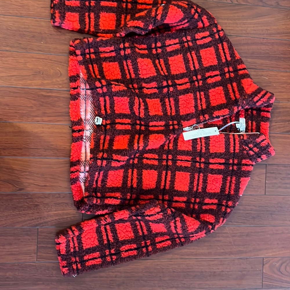 Warm and Cozy plaid fleece size S NWT